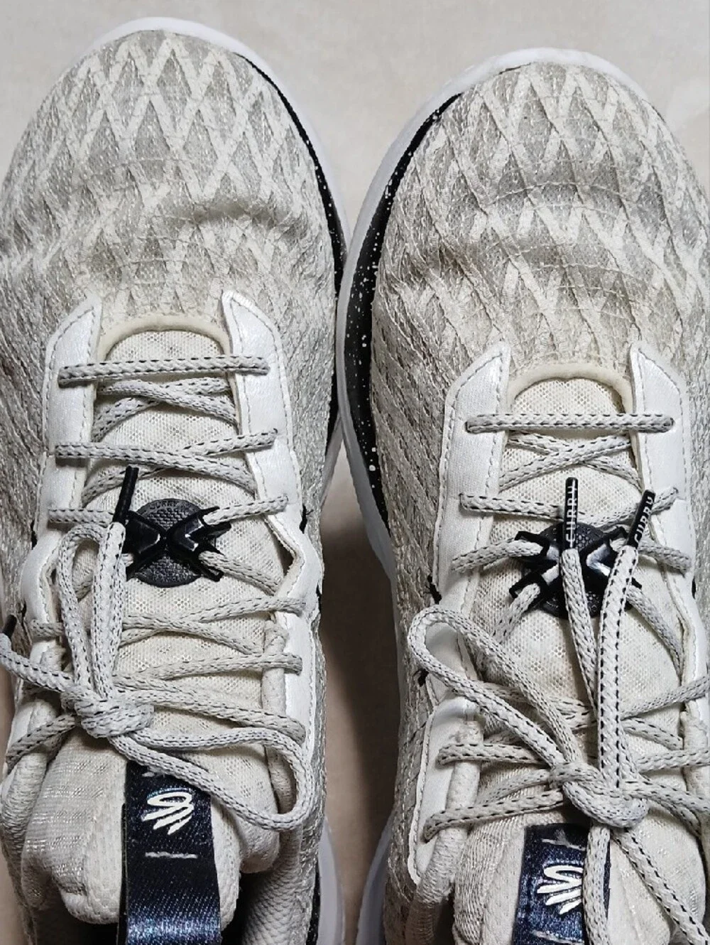 Under Armour Men's Off White and Black Athletic Shoes Size 17